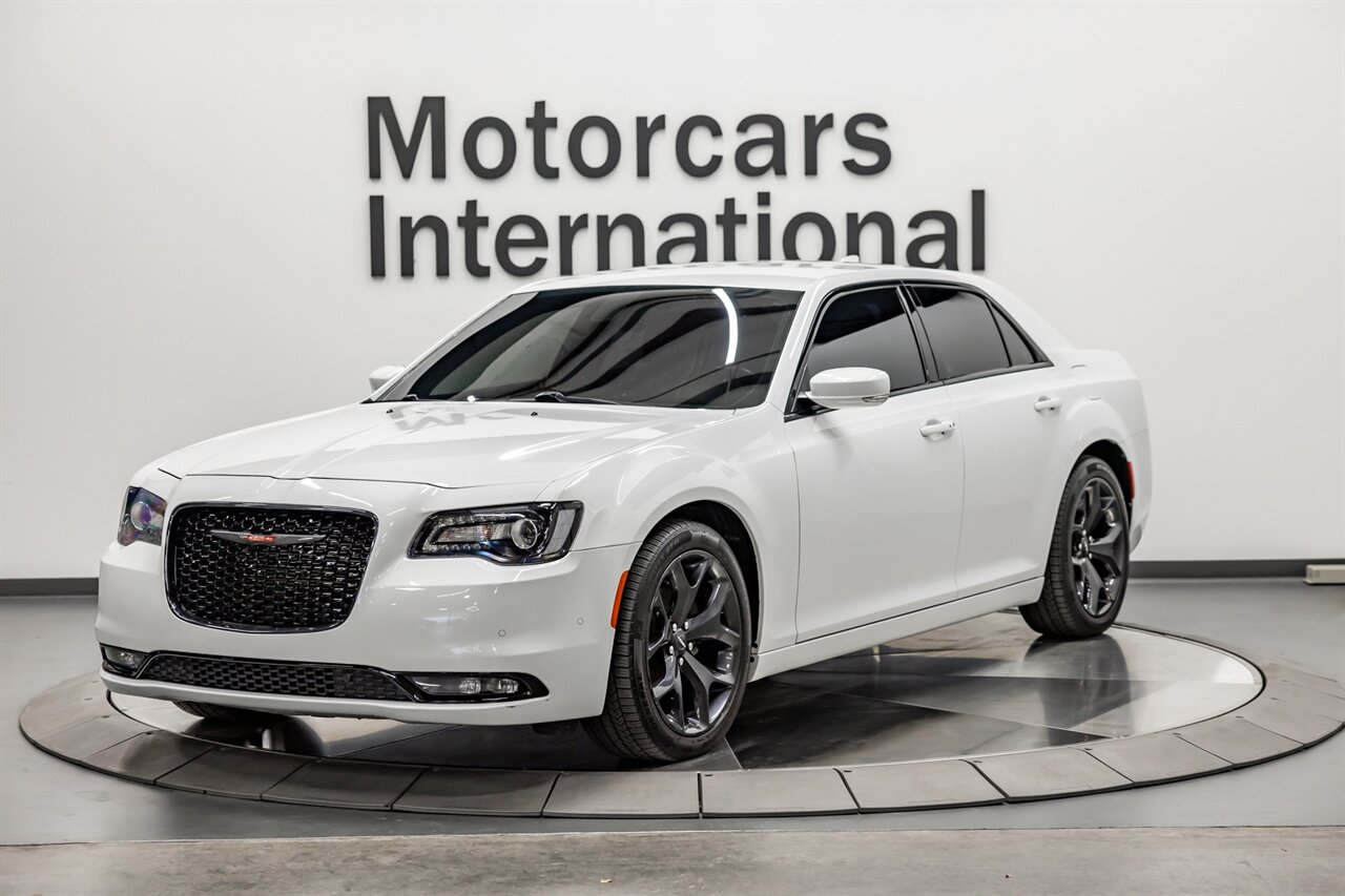 2021 Chrysler 300 S V6   - Photo 1 - Springfield, MO 65802