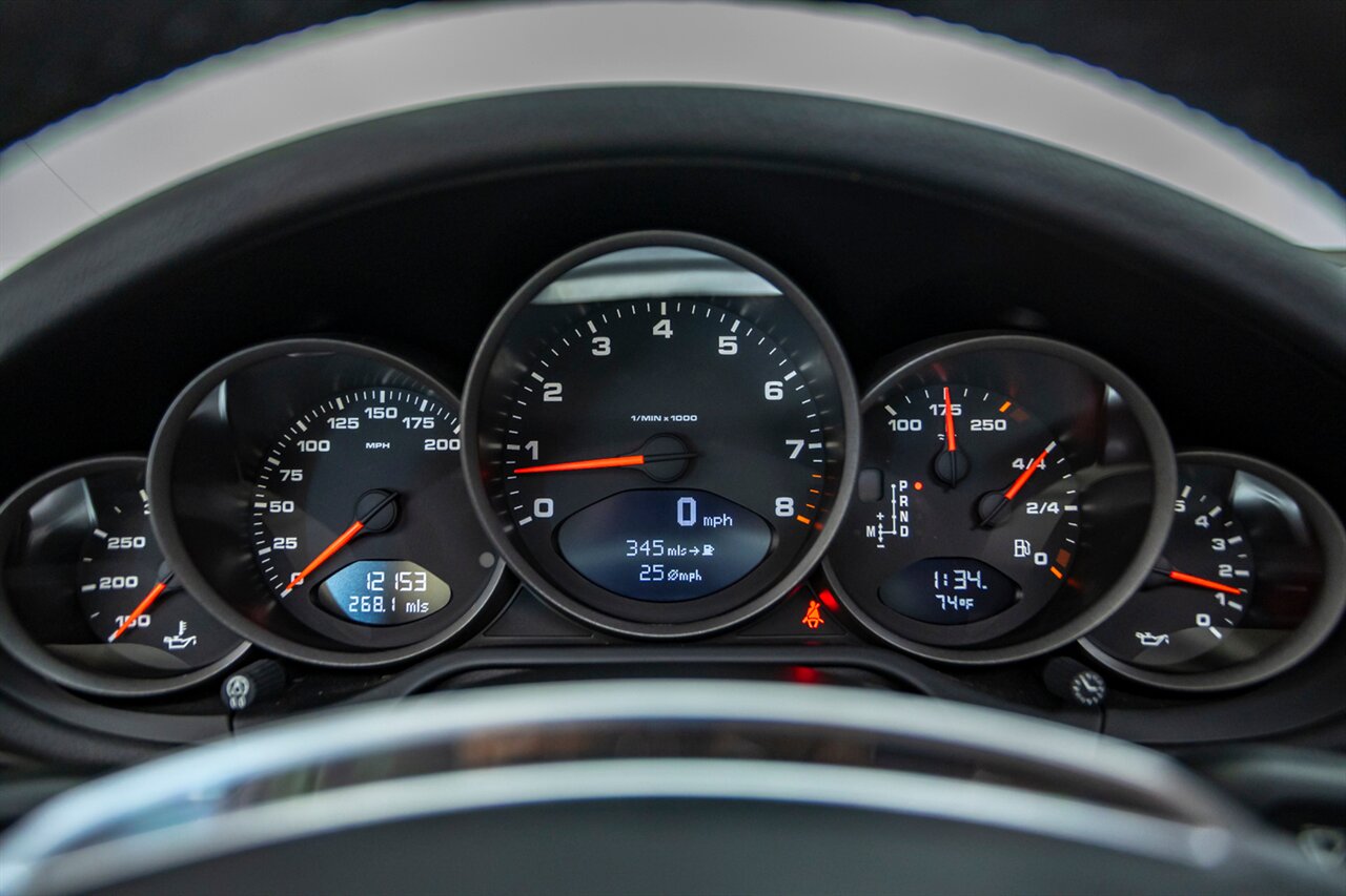 2012 Porsche 911 Carrera 4 GTS - Photo 55 - Springfield, MO 65802