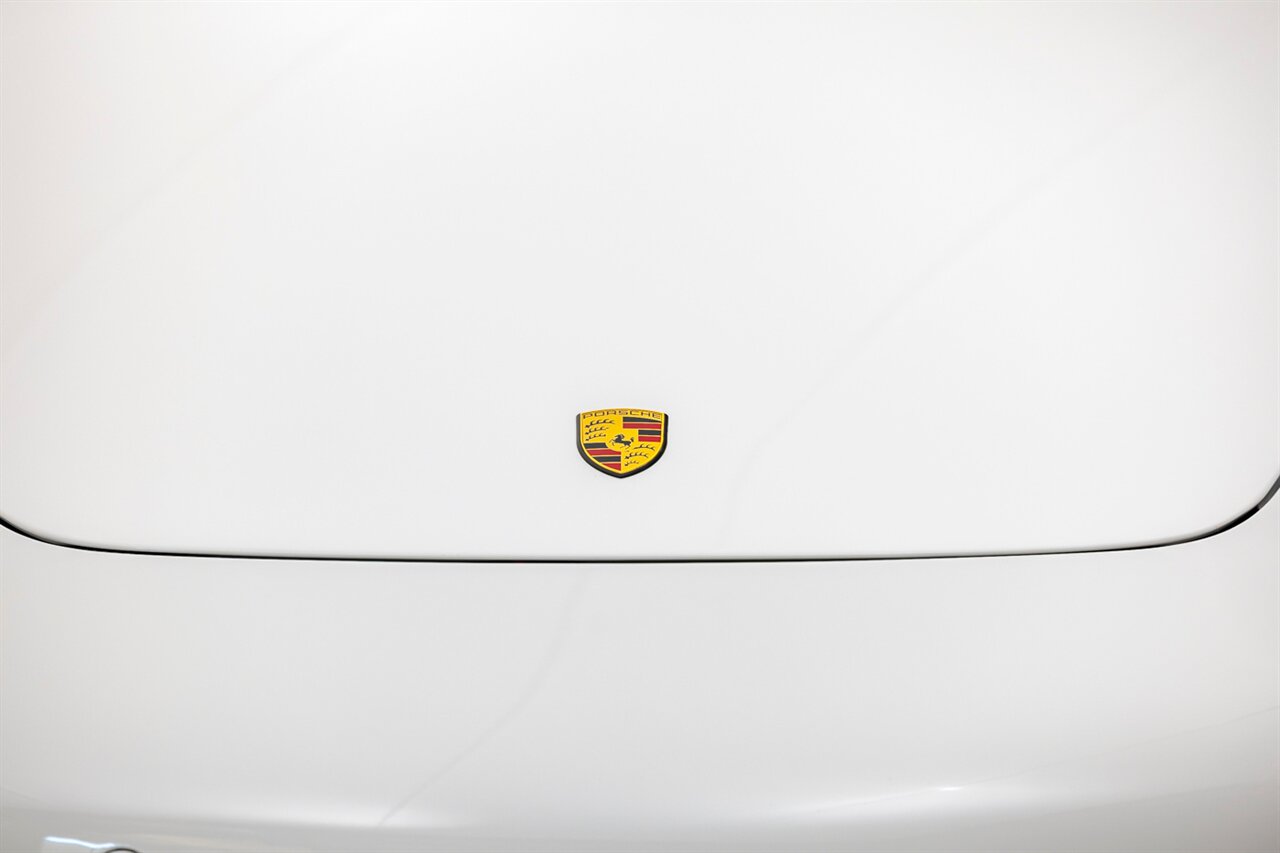 2012 Porsche 911 Carrera 4 GTS - Photo 6 - Springfield, MO 65802