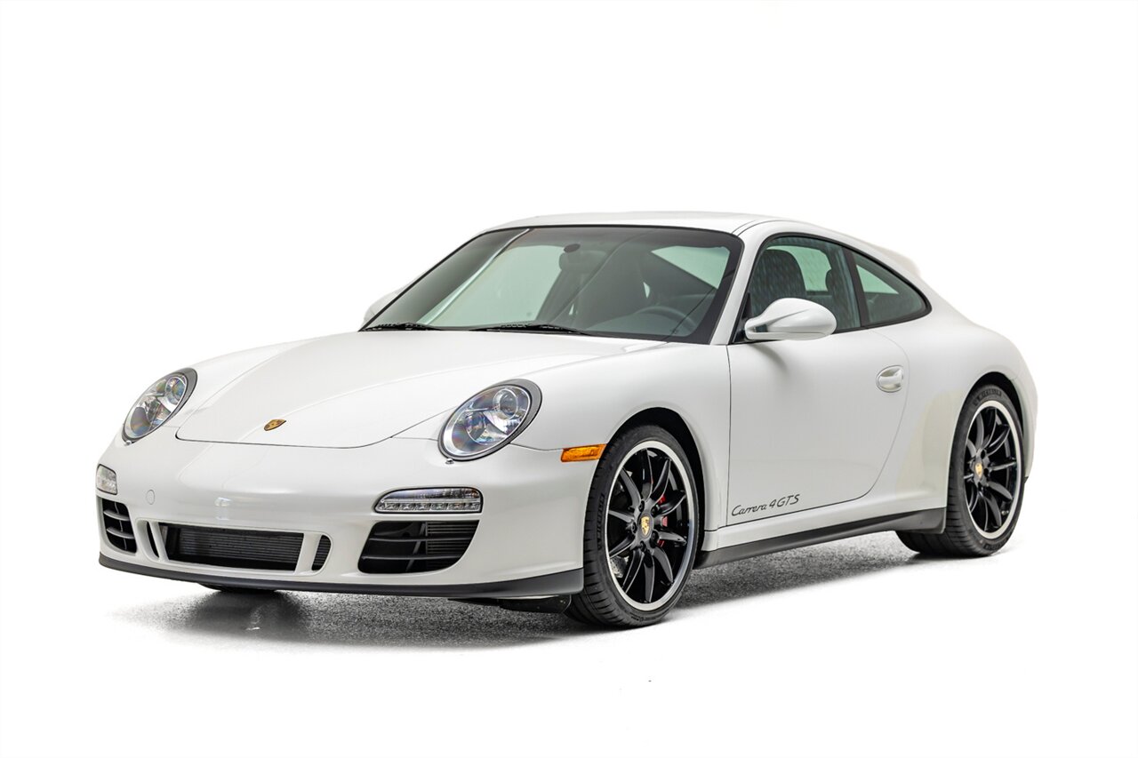 2012 Porsche 911 Carrera 4 GTS   - Photo 1 - Springfield, MO 65802