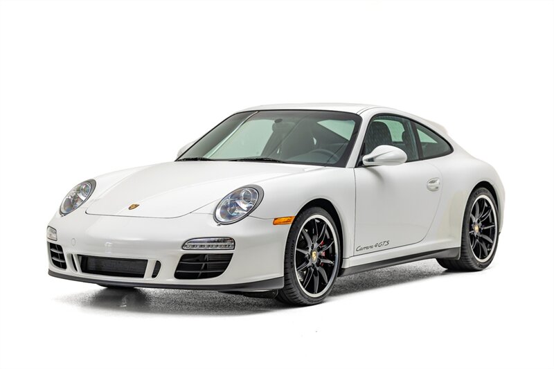 2012 Porsche 911 Carrera 4 GTS  