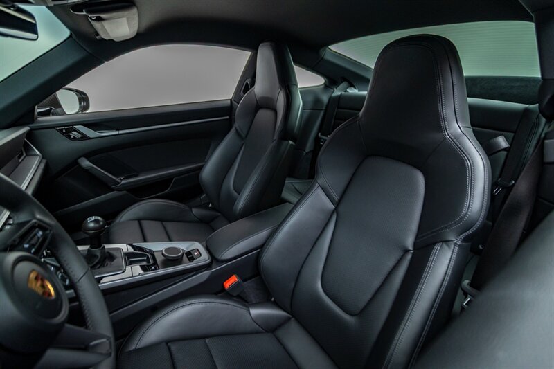 2021 Porsche 911 Carrera S  