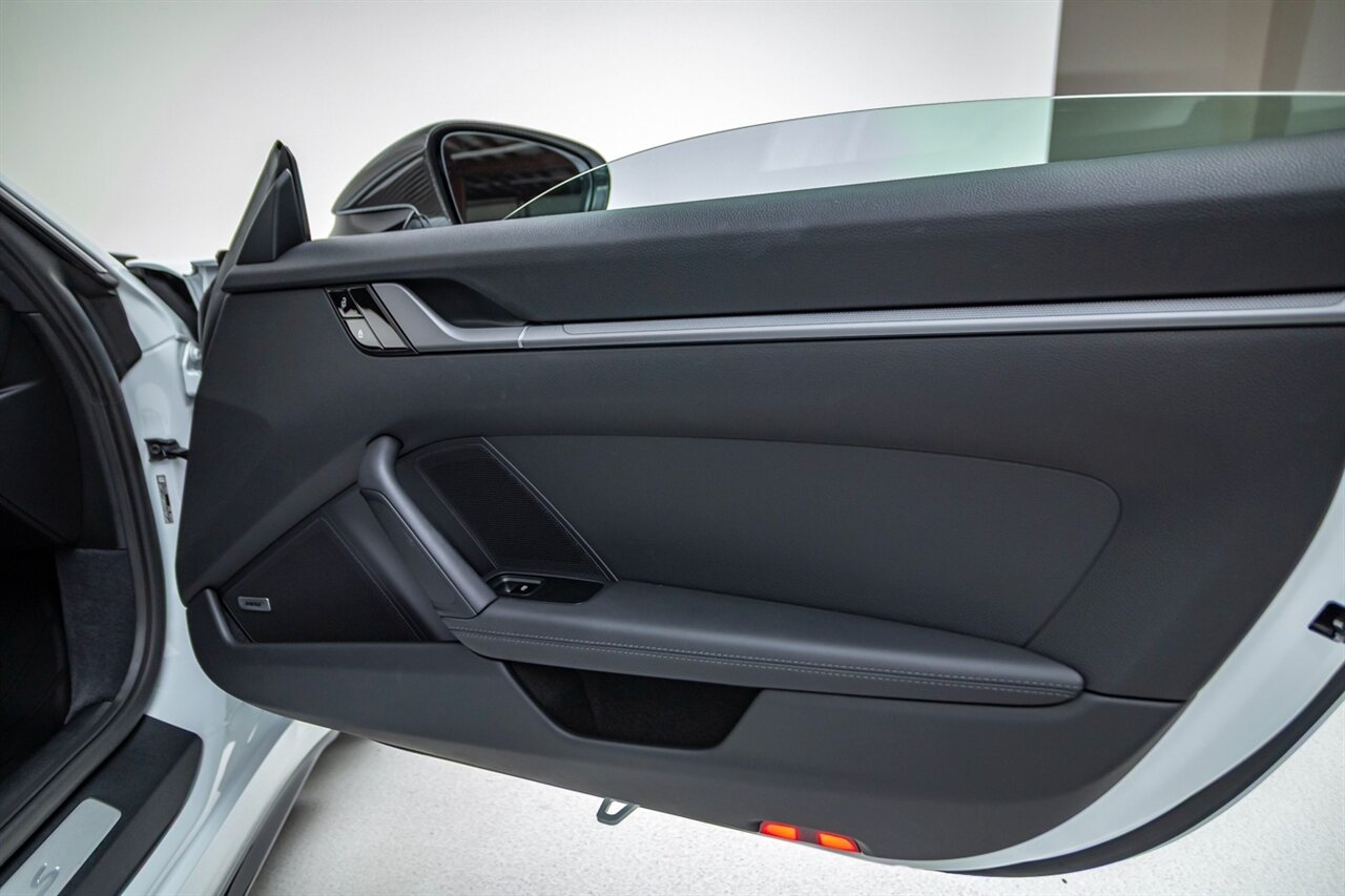 2021 Porsche 911 Carrera S   - Photo 43 - Springfield, MO 65802