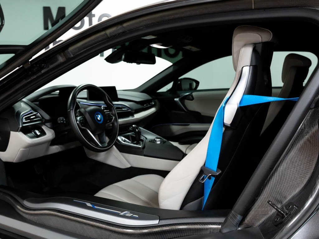 2014 BMW i8 Pure Impulse World   - Photo 17 - Springfield, MO 65802