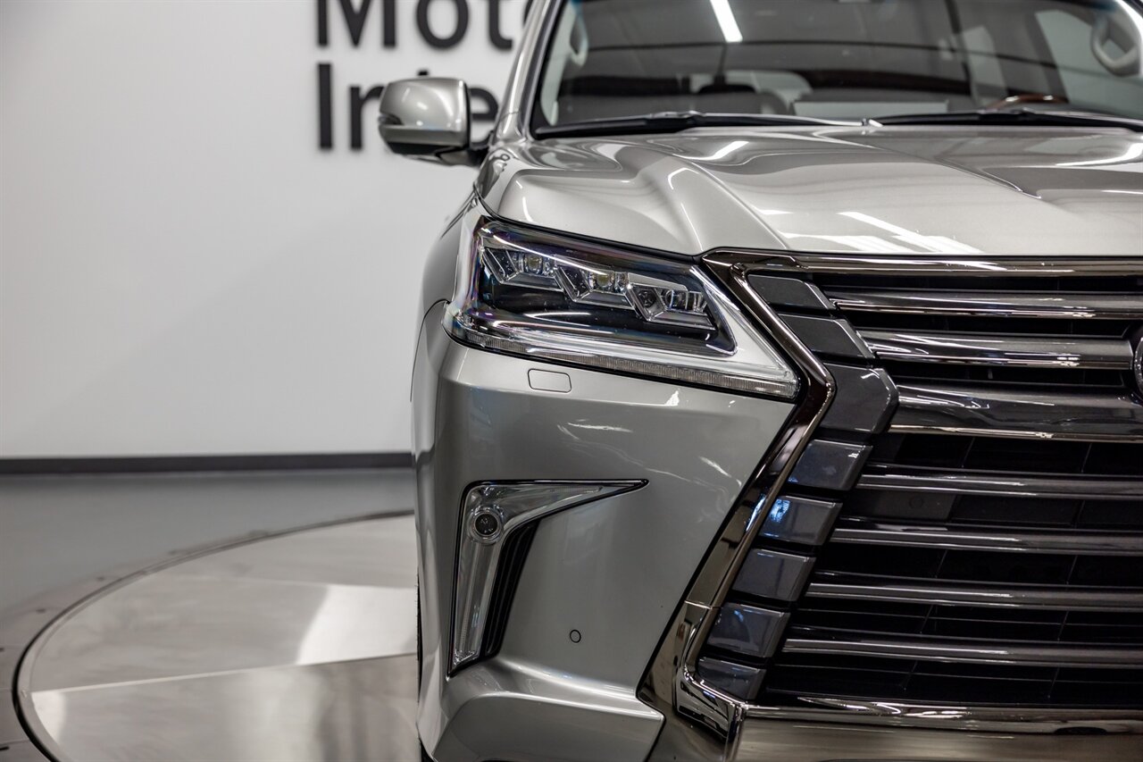 2019 Lexus LX 570 Three Row   - Photo 12 - Springfield, MO 65802