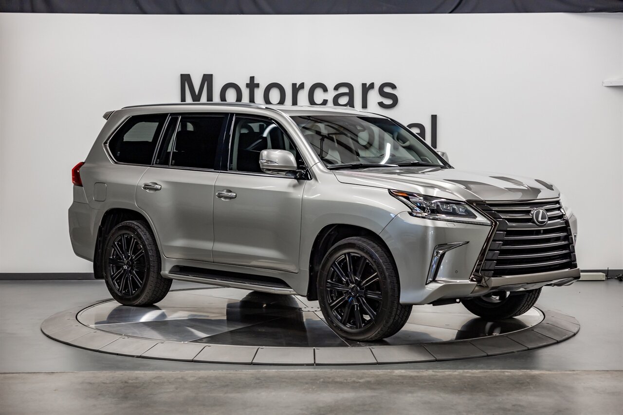 2019 Lexus LX 570 Three Row   - Photo 8 - Springfield, MO 65802