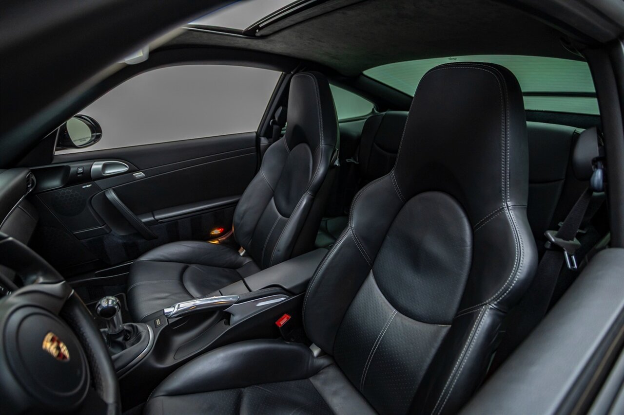 2011 Porsche 911 Carrera S   - Photo 2 - Springfield, MO 65802