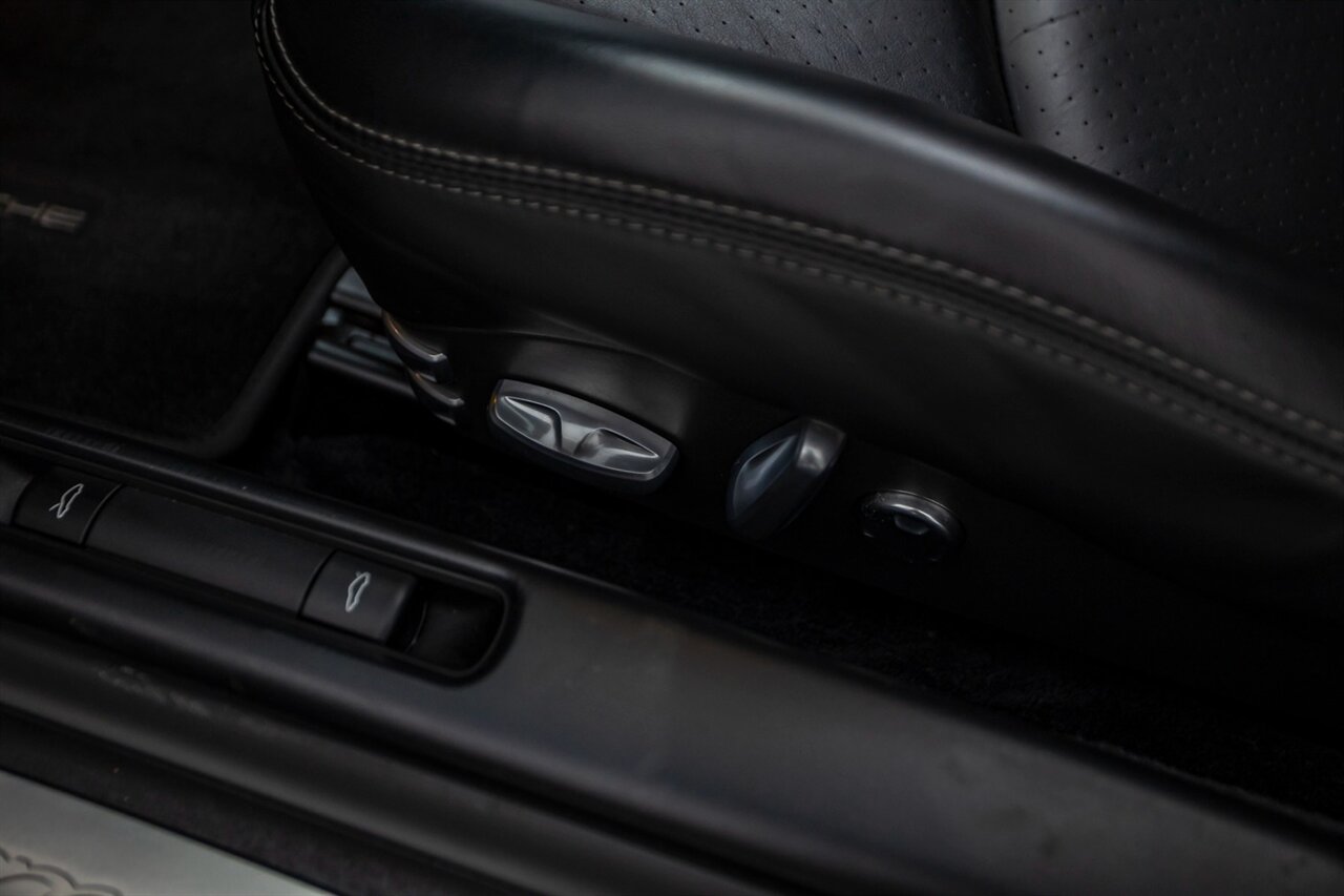 2011 Porsche 911 Carrera S   - Photo 35 - Springfield, MO 65802