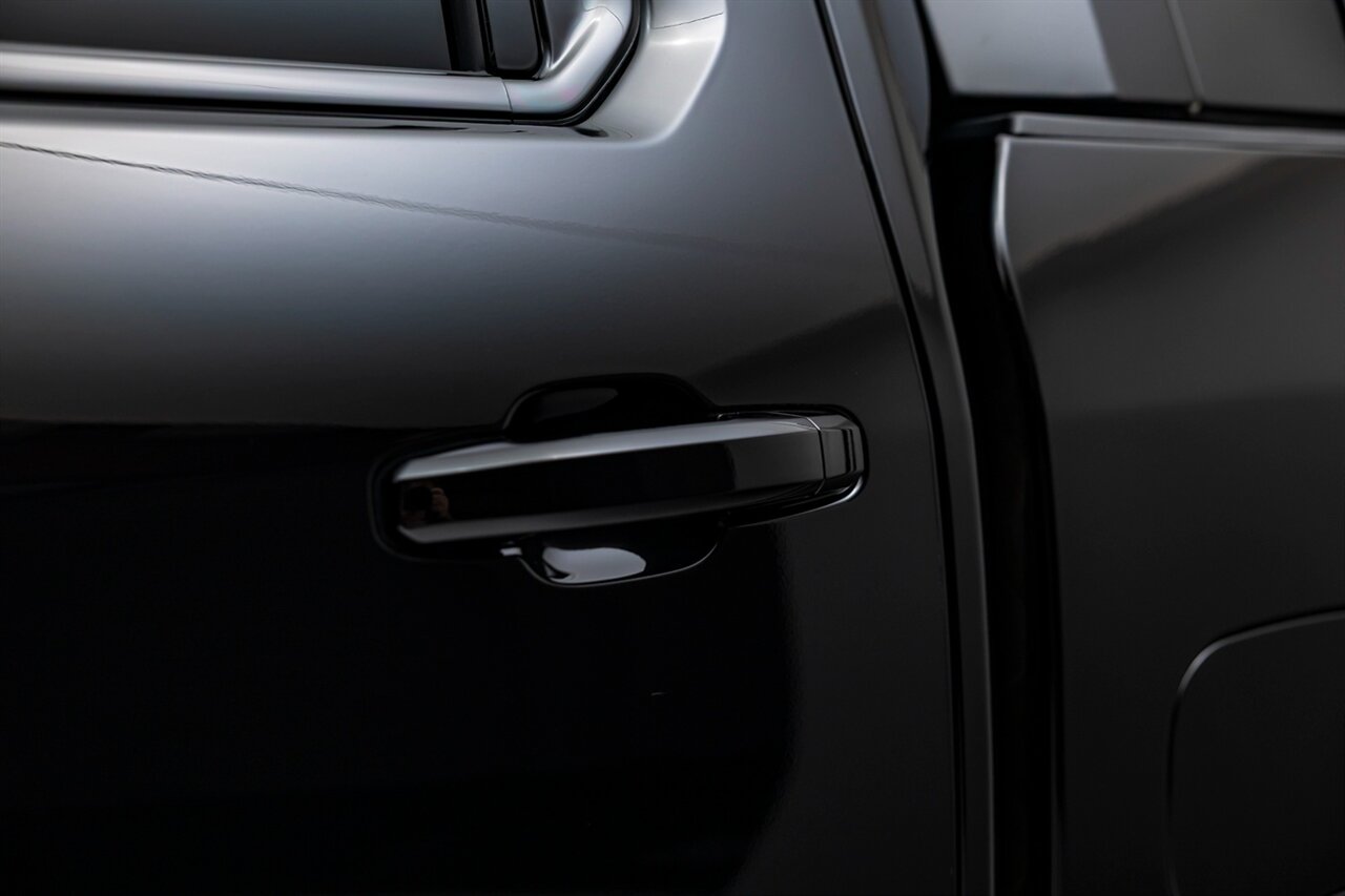 2026 GMC Sierra 2500HD AT4X   - Photo 12 - Springfield, MO 65802