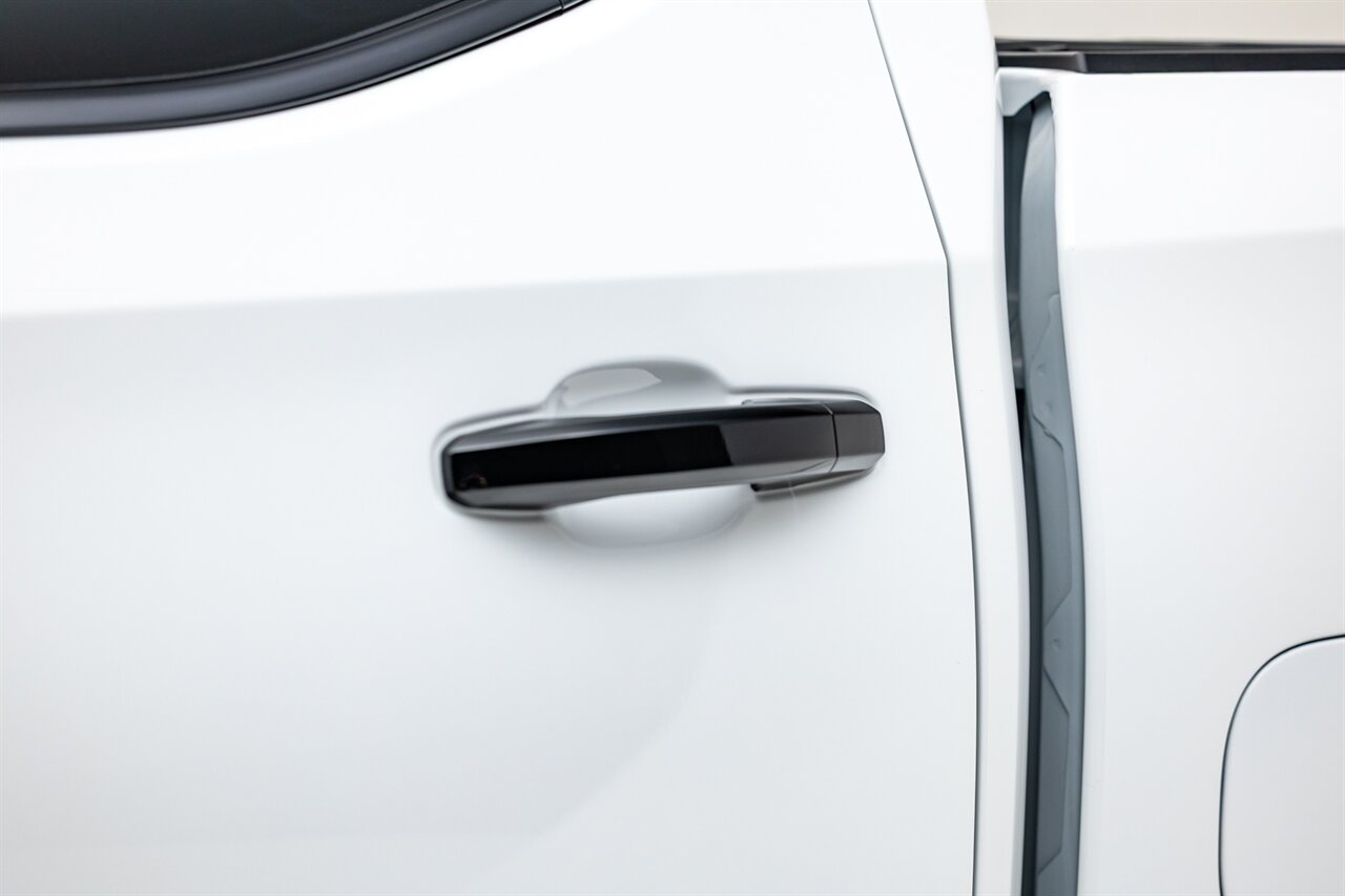 2025 GMC Sierra 1500 AT4X   - Photo 15 - Springfield, MO 65802