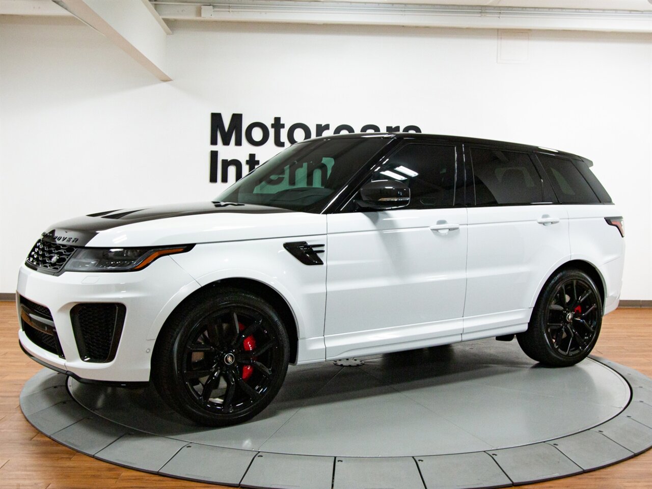 2020 Land Rover Range Rover Sport SVR   - Photo 1 - Springfield, MO 65802