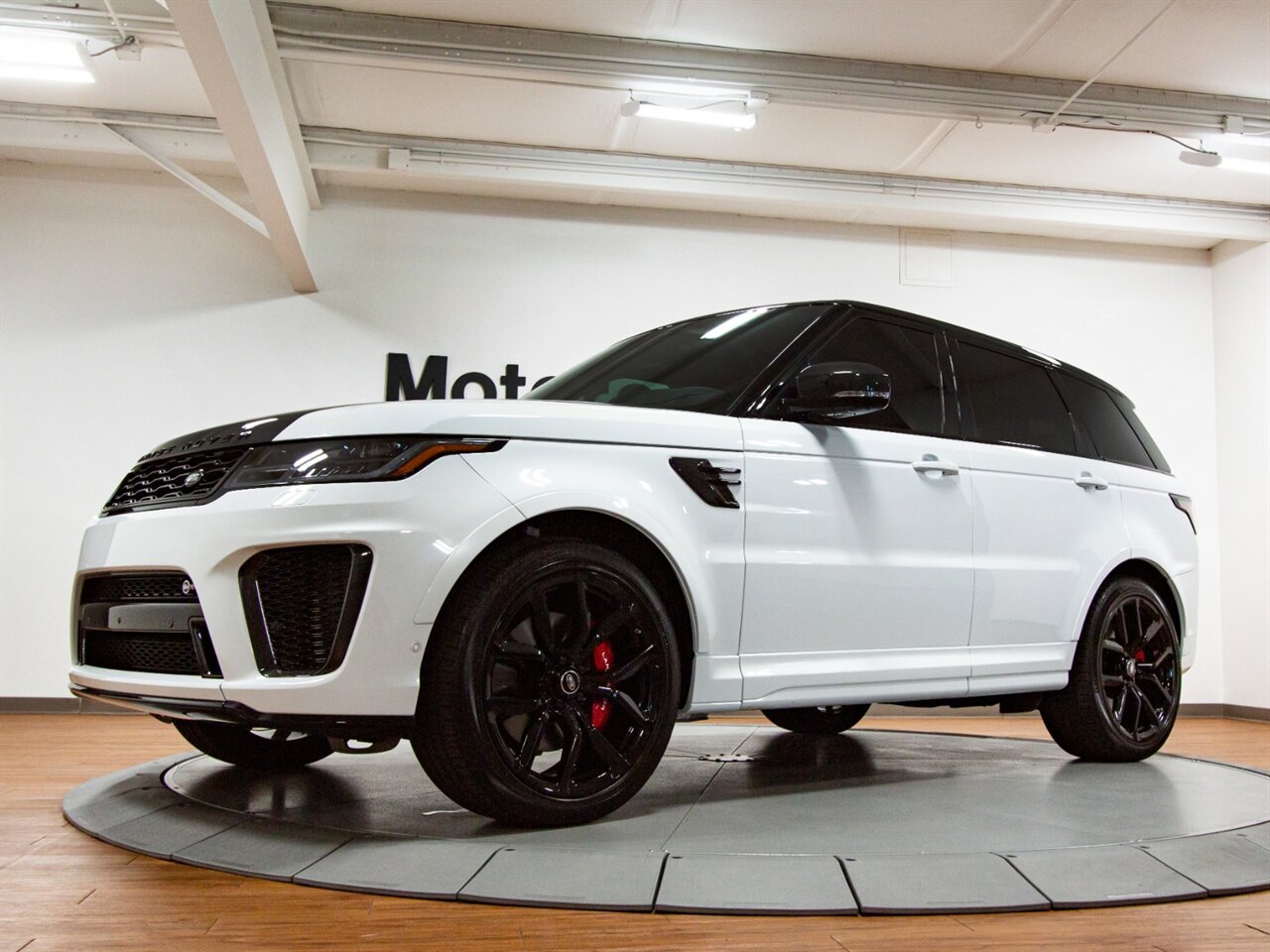 2020 Land Rover Range Rover Sport SVR   - Photo 3 - Springfield, MO 65802