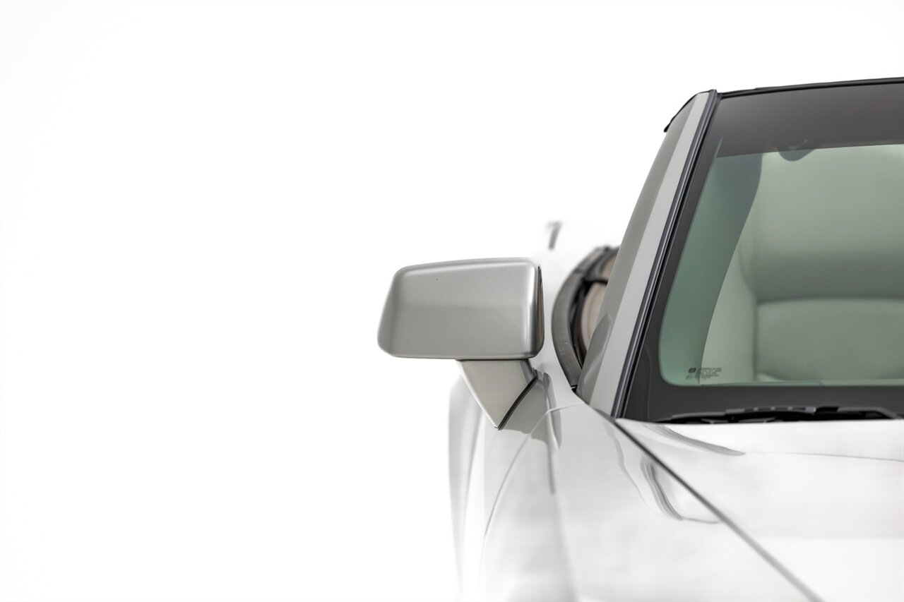 2005 Cadillac XLR   - Photo 8 - Springfield, MO 65802