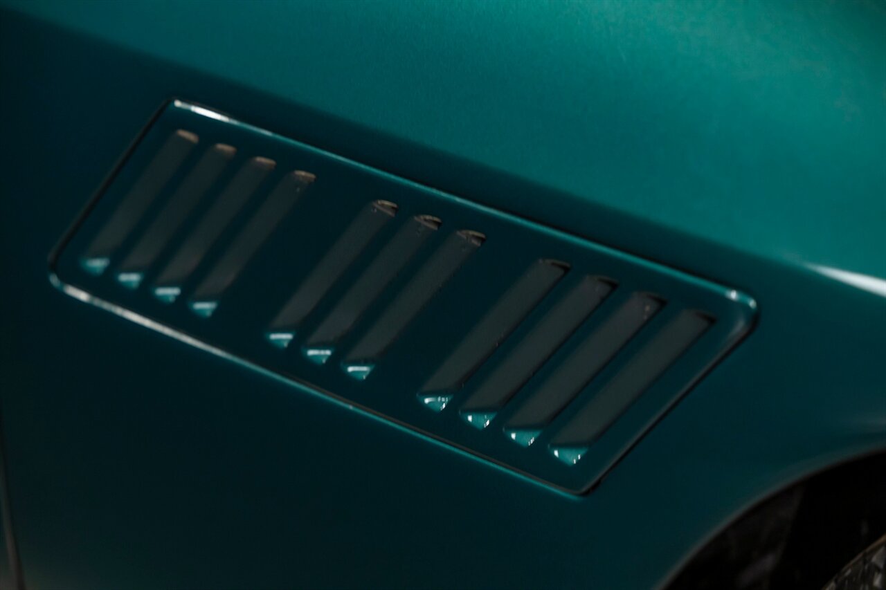 1965 Ferrari 330 2+2 Series I   - Photo 55 - Springfield, MO 65802