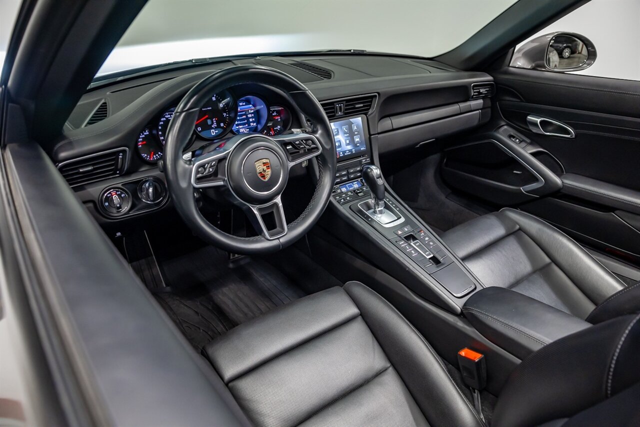 2017 Porsche 911 Targa 4S   - Photo 43 - Springfield, MO 65802