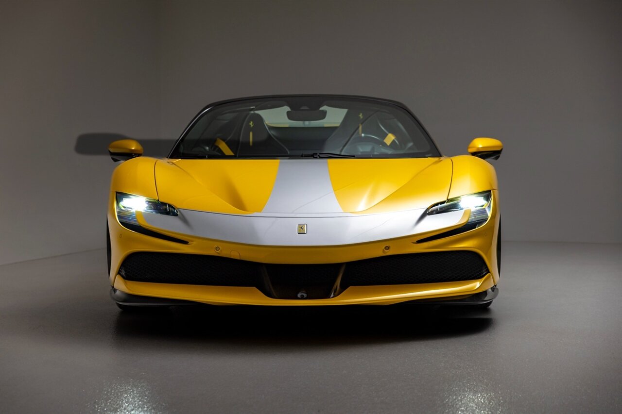 2023 Ferrari SF90 Spider - Photo 8 - Springfield, MO 65802