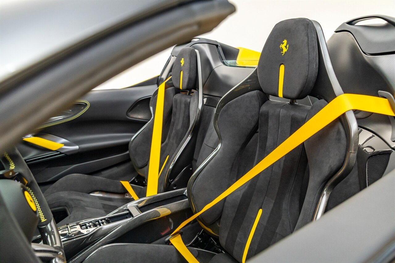 2023 Ferrari SF90 Spider - Photo 2 - Springfield, MO 65802