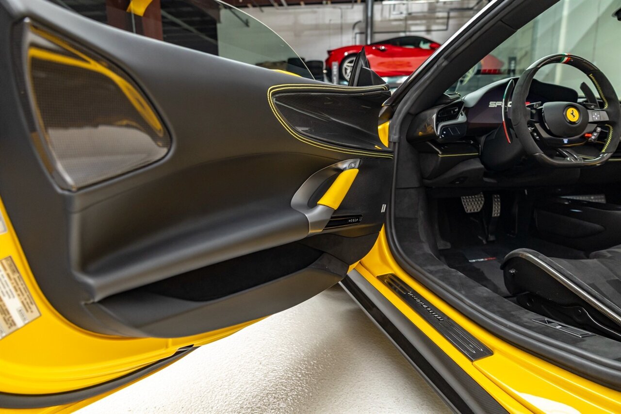 2023 Ferrari SF90 Spider - Photo 36 - Springfield, MO 65802