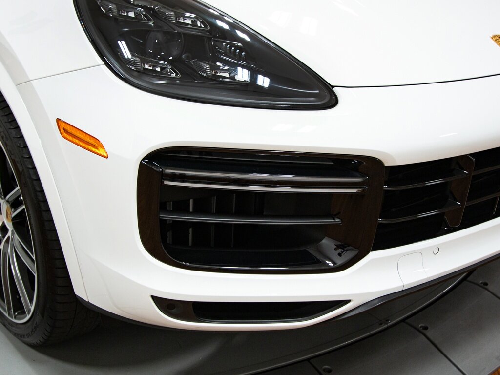 2019 Porsche Cayenne Turbo   - Photo 20 - Springfield, MO 65802