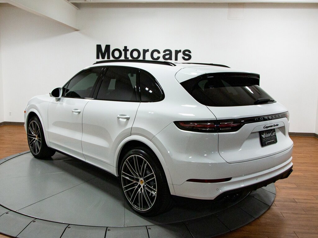 2019 Porsche Cayenne Turbo   - Photo 6 - Springfield, MO 65802