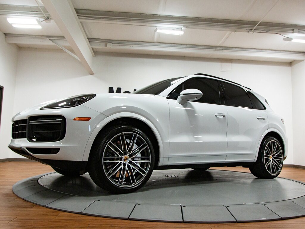 2019 Porsche Cayenne Turbo   - Photo 3 - Springfield, MO 65802