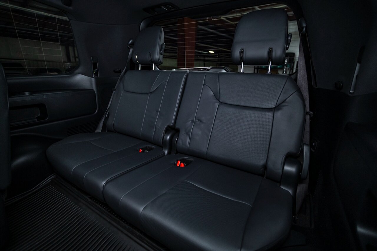 2021 Lexus LX 570 Three-Row   - Photo 56 - Springfield, MO 65802