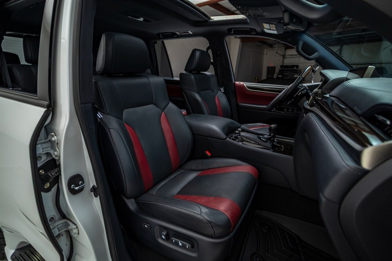 2021 Lexus LX 570 Three-Row   - Photo 25 - Springfield, MO 65802