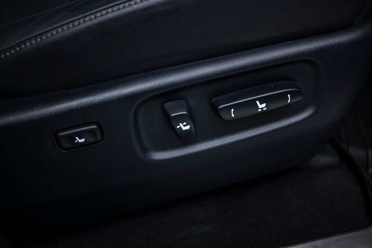 2021 Lexus LX 570 Three-Row   - Photo 33 - Springfield, MO 65802