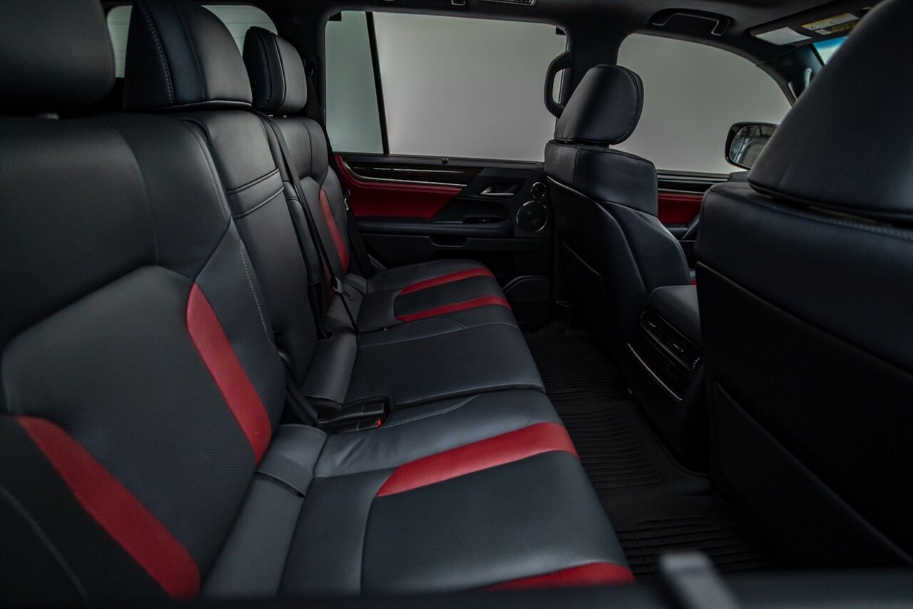 2021 Lexus LX 570 Three-Row   - Photo 35 - Springfield, MO 65802