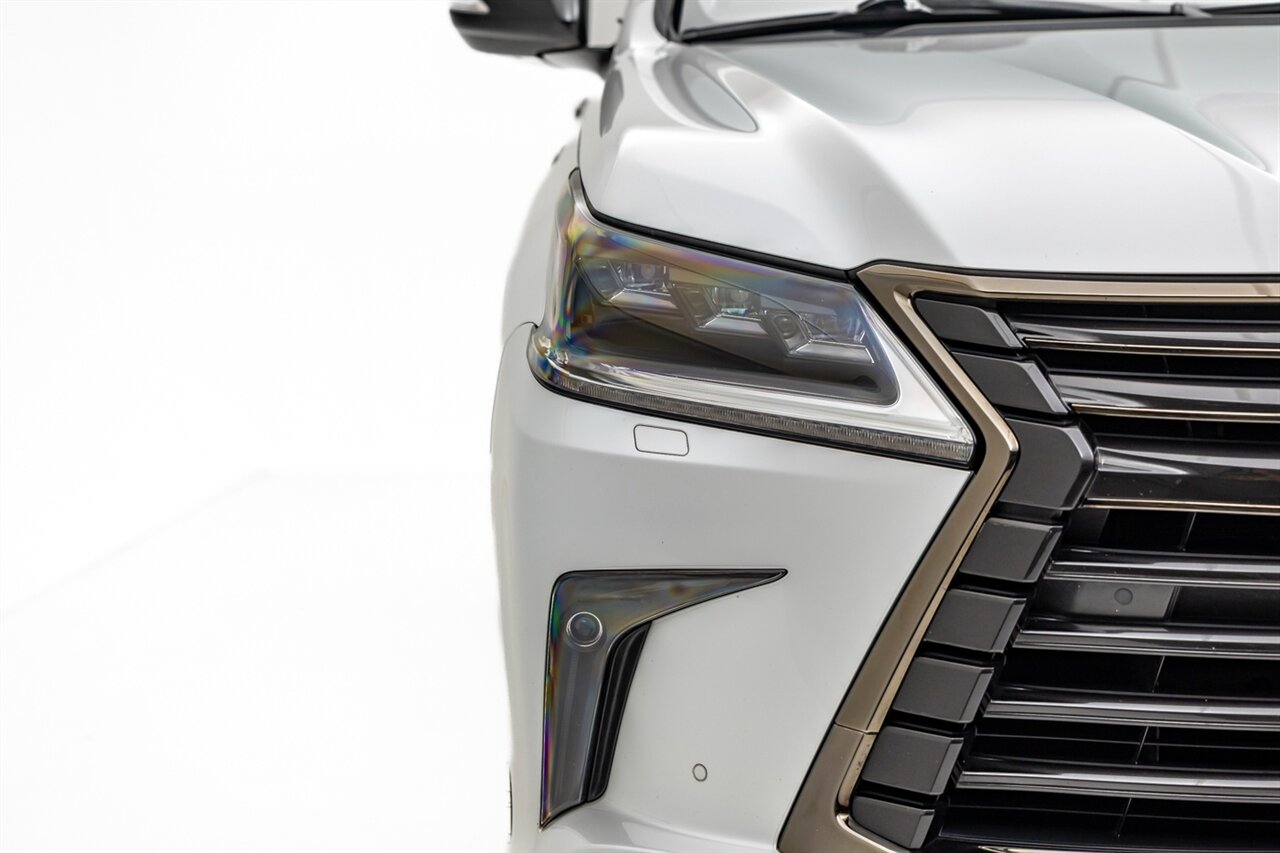 2021 Lexus LX 570 Three-Row   - Photo 5 - Springfield, MO 65802