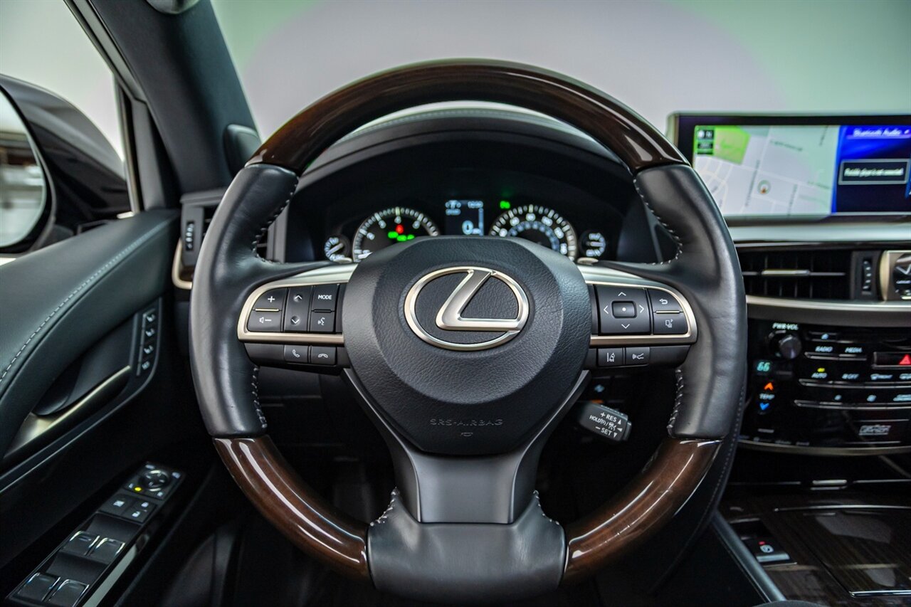 2021 Lexus LX 570 Three-Row   - Photo 58 - Springfield, MO 65802