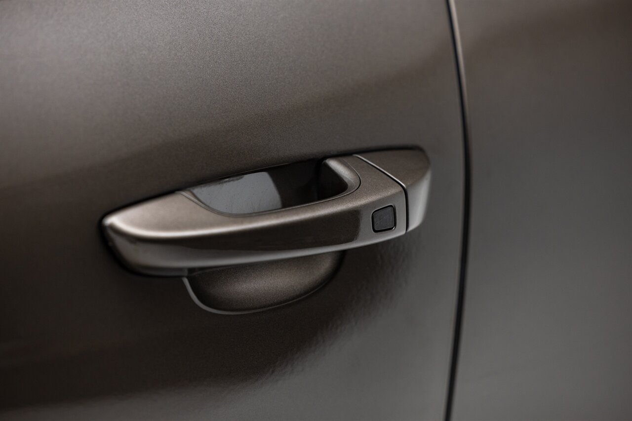 2014 Porsche Cayenne S Hybrid - Photo 18 - Springfield, MO 65802