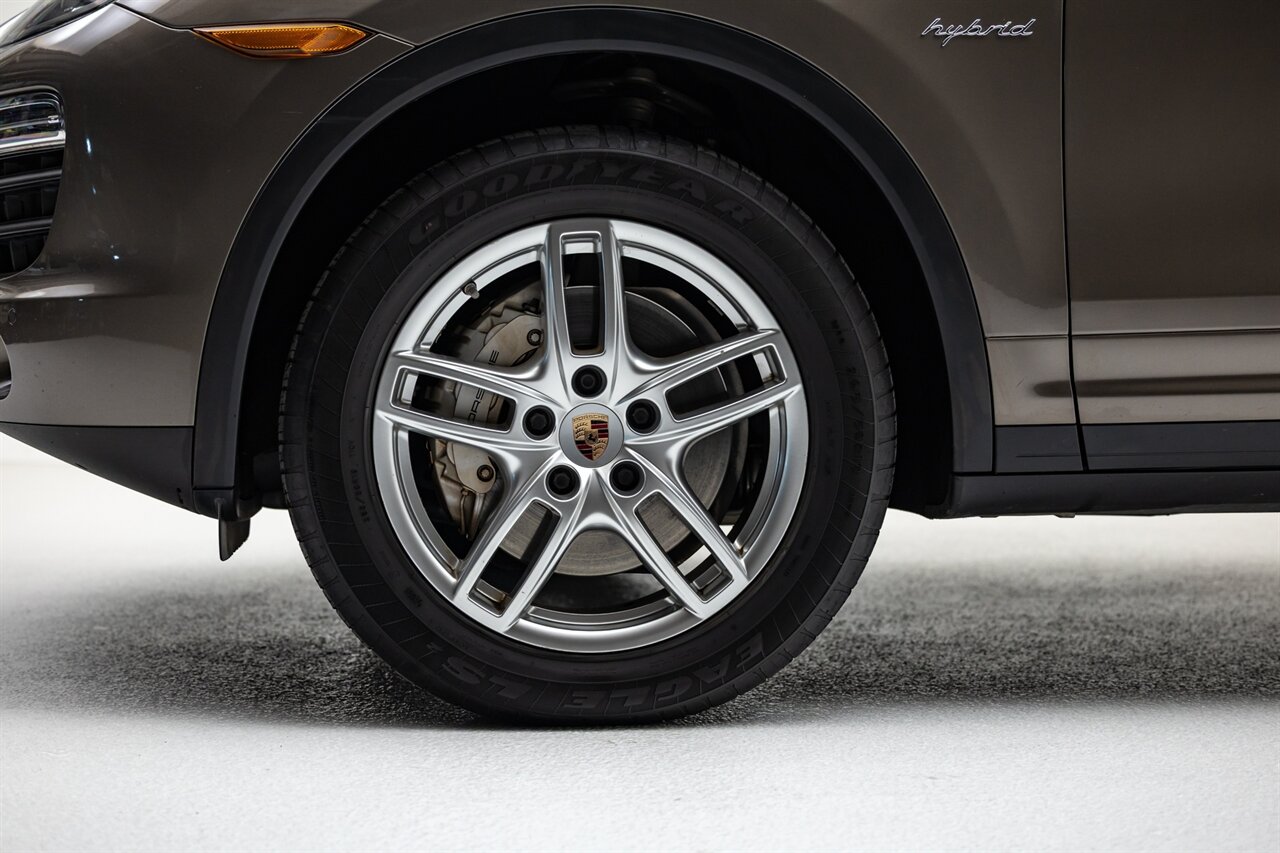 2014 Porsche Cayenne S Hybrid - Photo 16 - Springfield, MO 65802