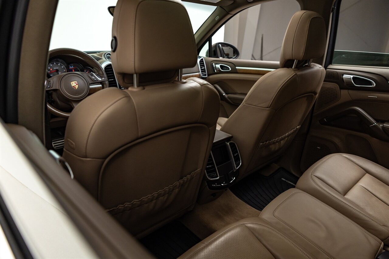 2014 Porsche Cayenne S Hybrid - Photo 58 - Springfield, MO 65802