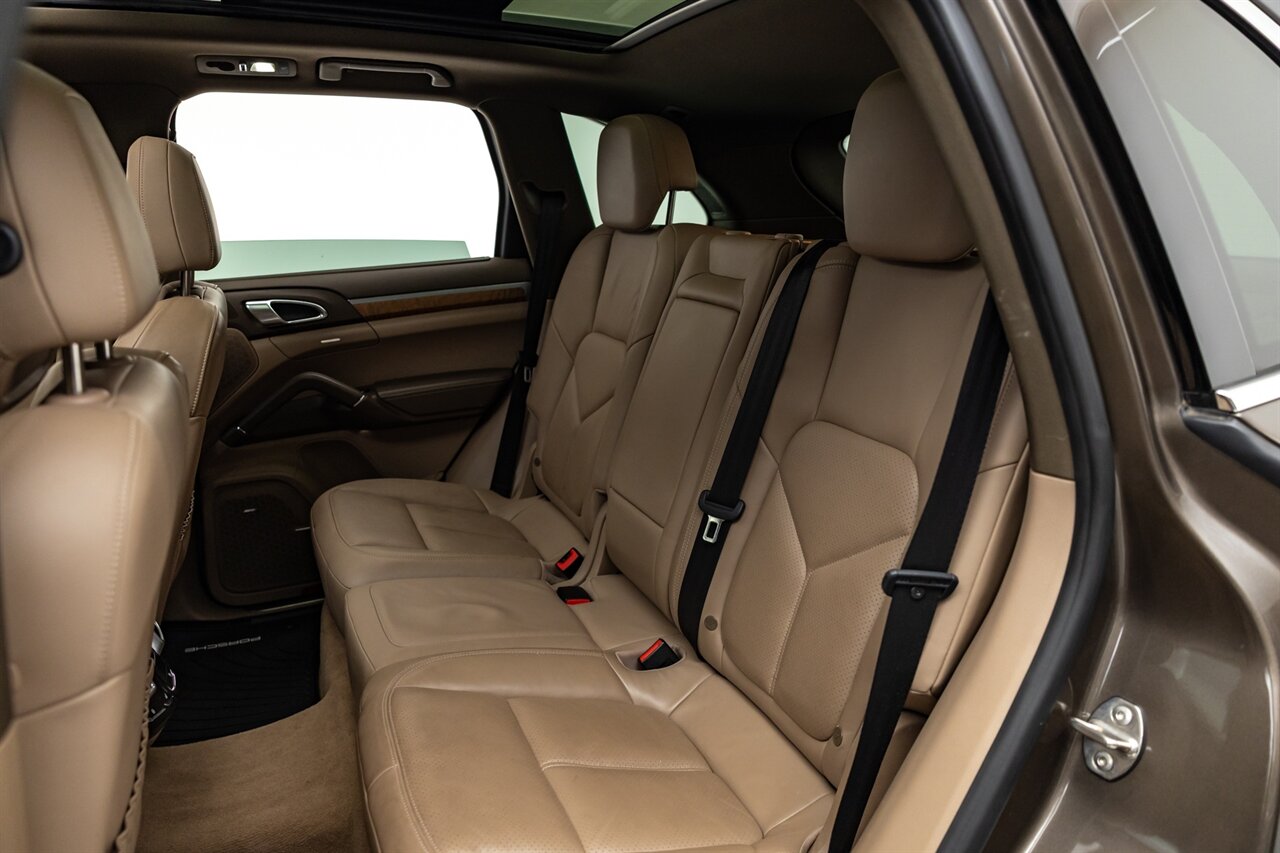 2014 Porsche Cayenne S Hybrid - Photo 35 - Springfield, MO 65802
