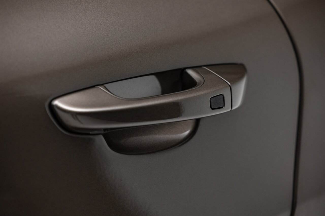 2014 Porsche Cayenne S Hybrid - Photo 19 - Springfield, MO 65802