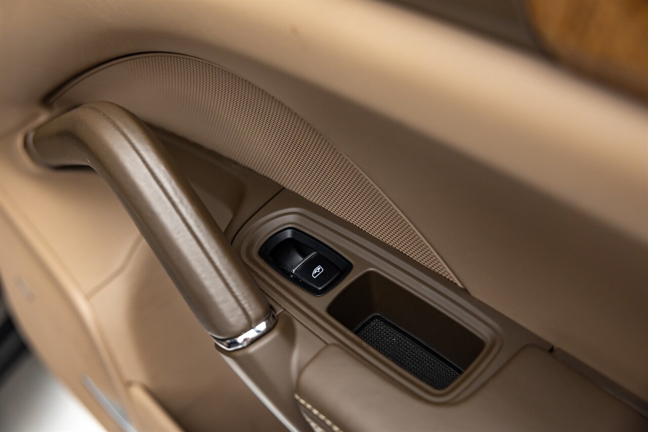 2014 Porsche Cayenne S Hybrid - Photo 45 - Springfield, MO 65802