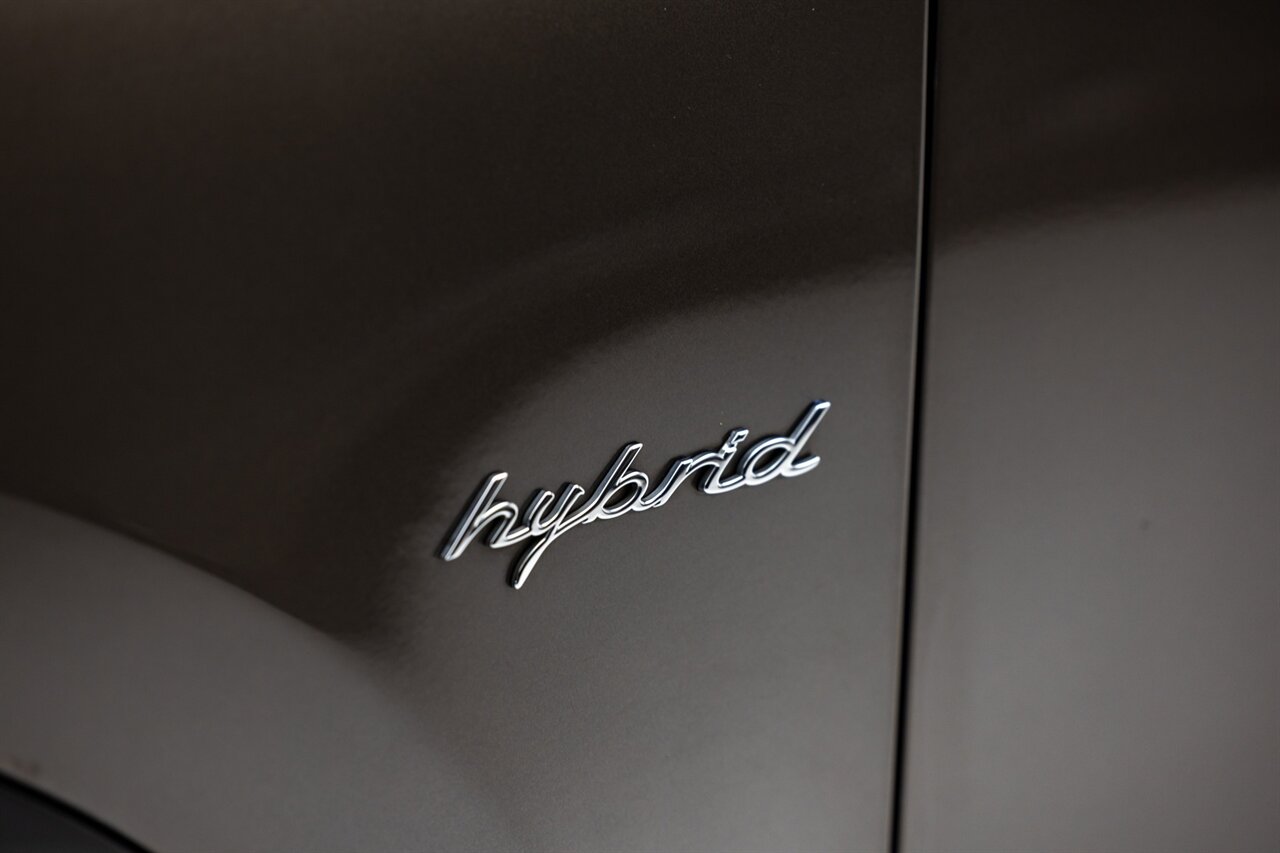 2014 Porsche Cayenne S Hybrid - Photo 17 - Springfield, MO 65802