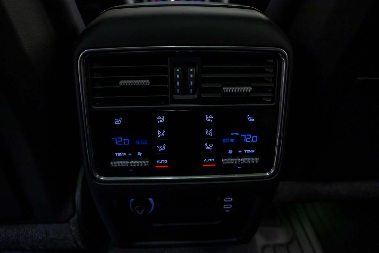 2020 Porsche Cayenne Turbo Coupe   - Photo 49 - Springfield, MO 65802