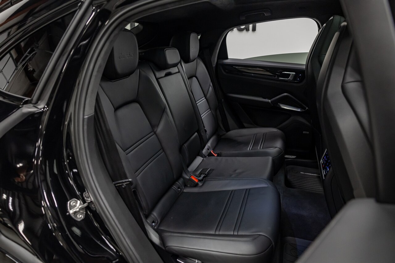 2020 Porsche Cayenne Turbo Coupe   - Photo 66 - Springfield, MO 65802