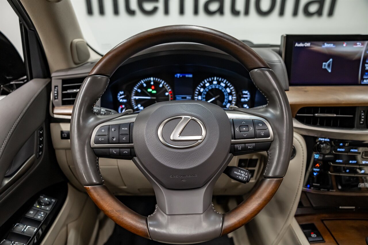 2021 Lexus LX 570 Three-Row   - Photo 27 - Springfield, MO 65802