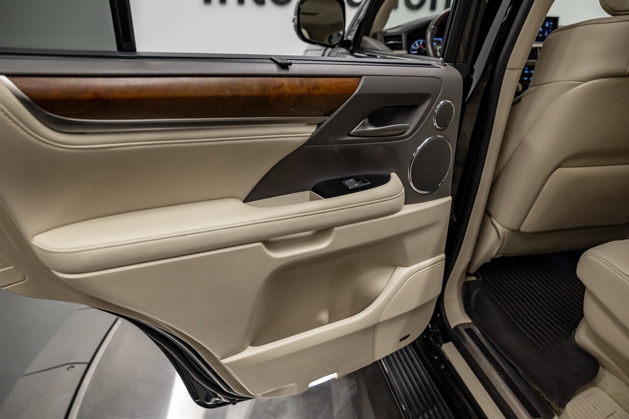 2021 Lexus LX 570 Three-Row   - Photo 45 - Springfield, MO 65802