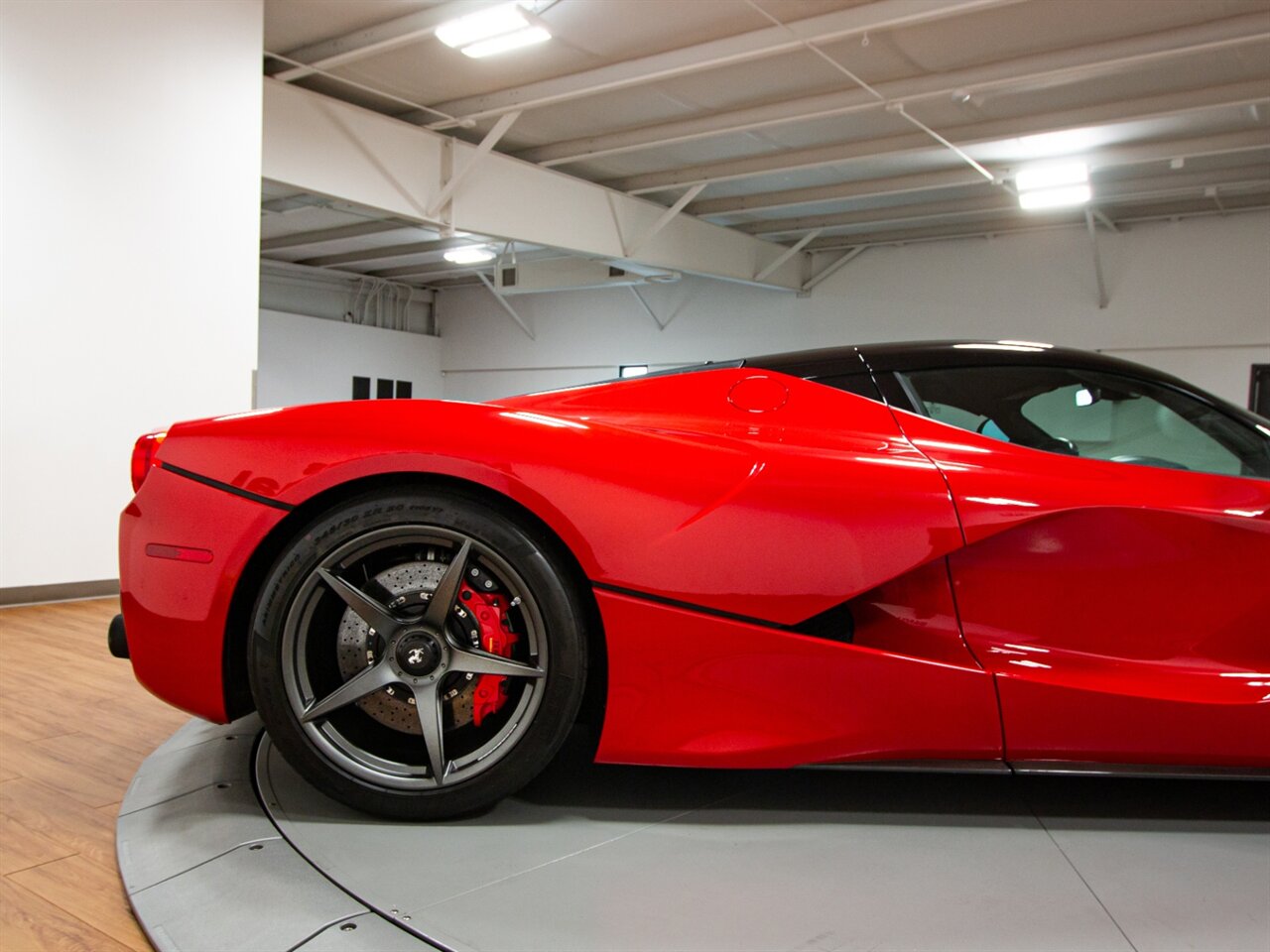 2015 Ferrari LaFerrari   - Photo 67 - Springfield, MO 65802