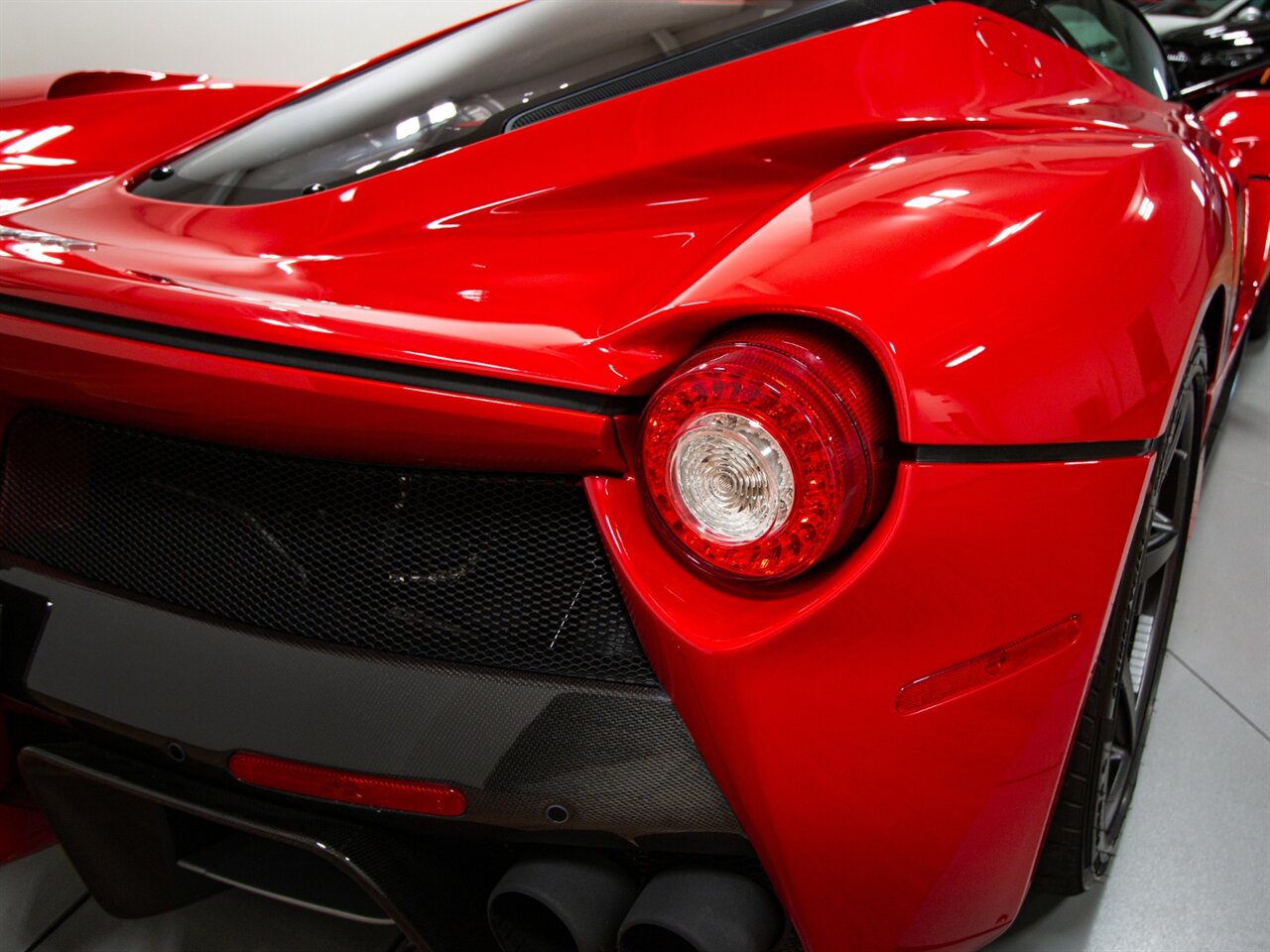 2015 Ferrari LaFerrari   - Photo 19 - Springfield, MO 65802