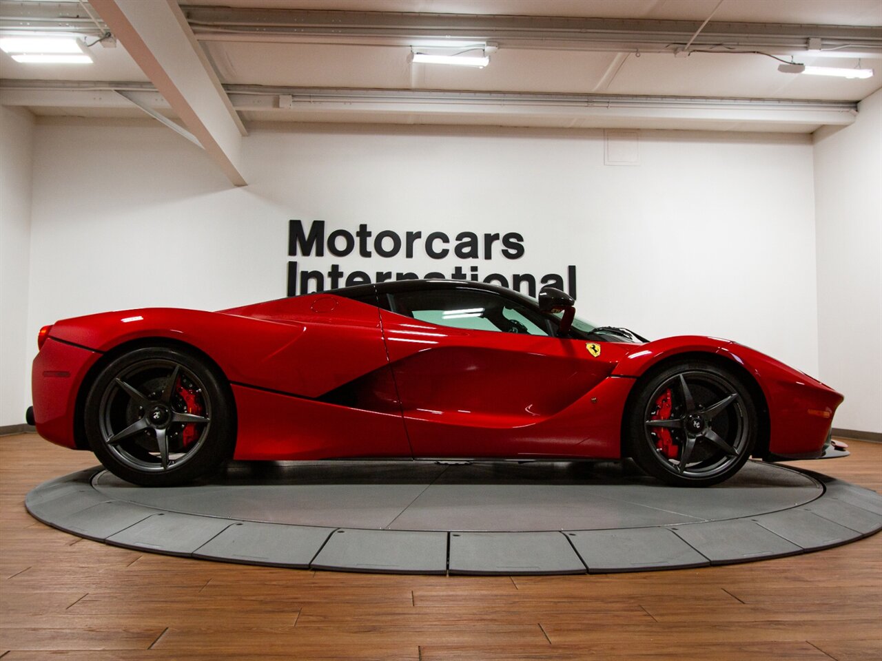 2015 Ferrari LaFerrari   - Photo 17 - Springfield, MO 65802