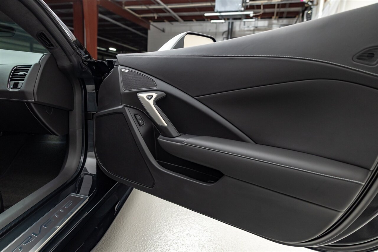 2019 Chevrolet Corvette Z06   - Photo 36 - Springfield, MO 65802