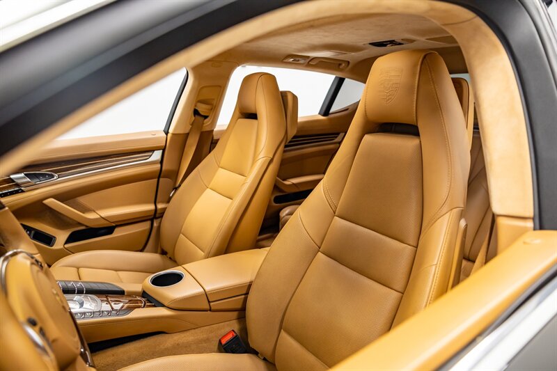 2014 Porsche Panamera Turbo S Executive  
