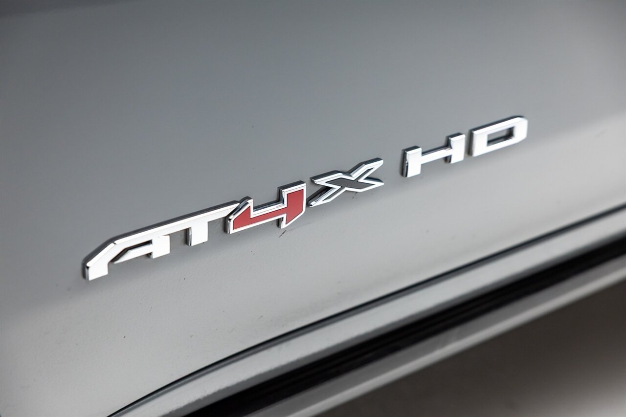 2025 GMC Sierra 2500HD AT4X   - Photo 16 - Springfield, MO 65802