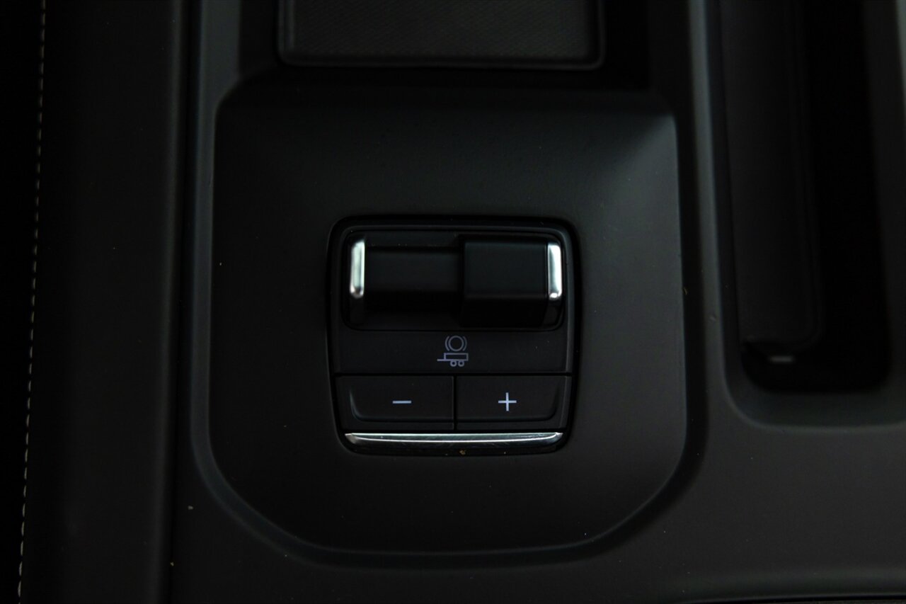 2025 GMC Sierra 2500HD AT4X   - Photo 53 - Springfield, MO 65802