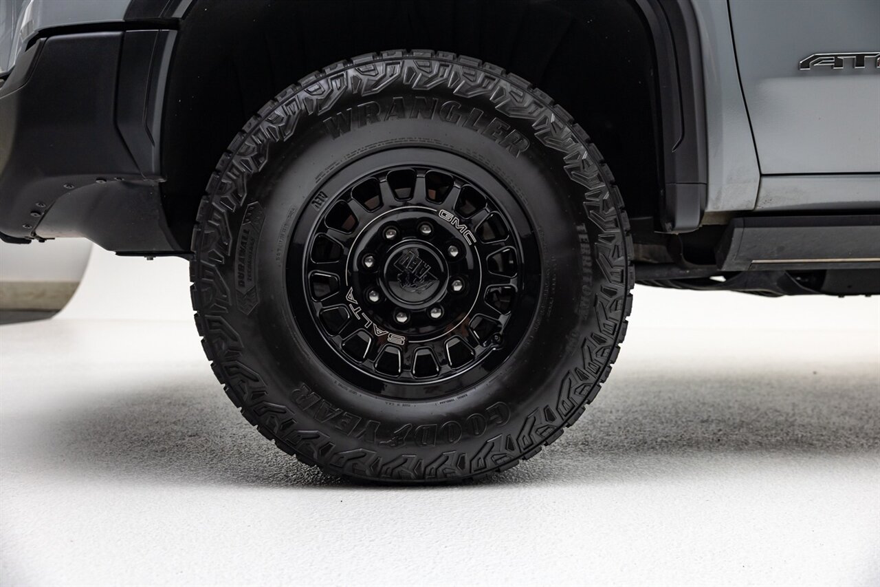 2025 GMC Sierra 2500HD AT4X   - Photo 14 - Springfield, MO 65802